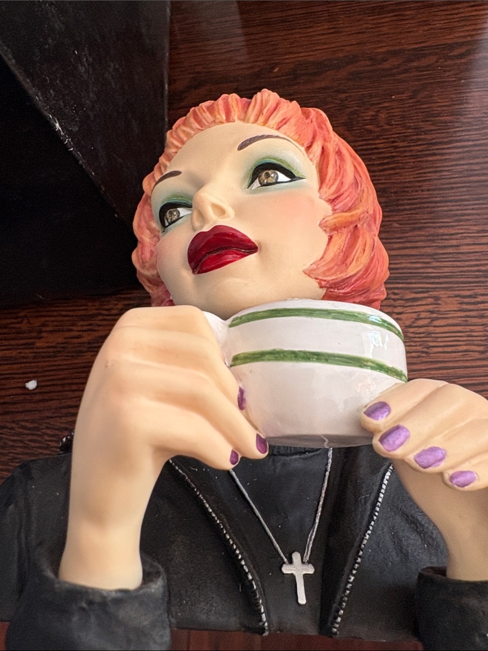 Cameo Girls 'Judith 2001' Latte Grande Lady Head Vase   Cameo Girls- Red Hair.